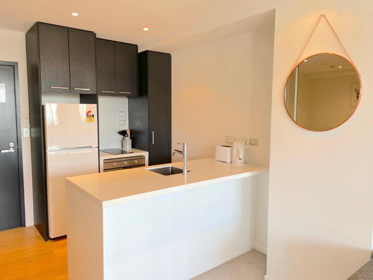 Skytower View 2 Bedroom Apartment Окленд Экстерьер фото